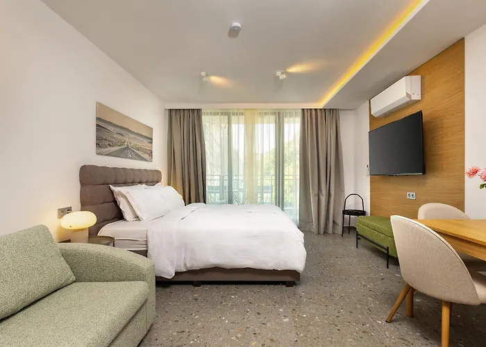 Downtown Modern With Balcony By Flat Mаnager Lejlighed *