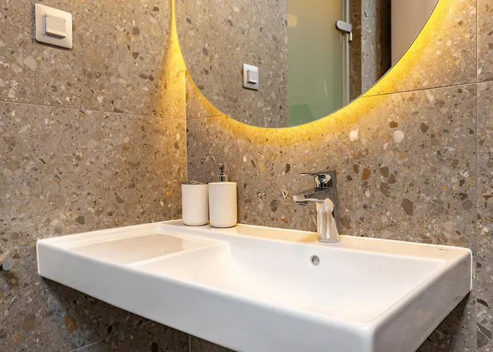 Lejlighed Downtown Modern With Balcony By Flat Mаnager *