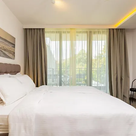 Apartment Downtown Modern With Balcony By Flat Mаnager