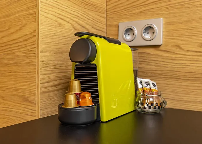 Downtown Modern With Balcony By Flat Mаnager *